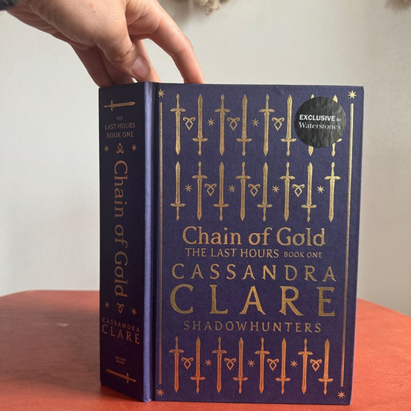 Chain of Gold (Waterstones Exclusive Edition)