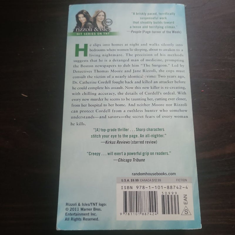 The Surgeon: a Rizzoli and Isles Novel