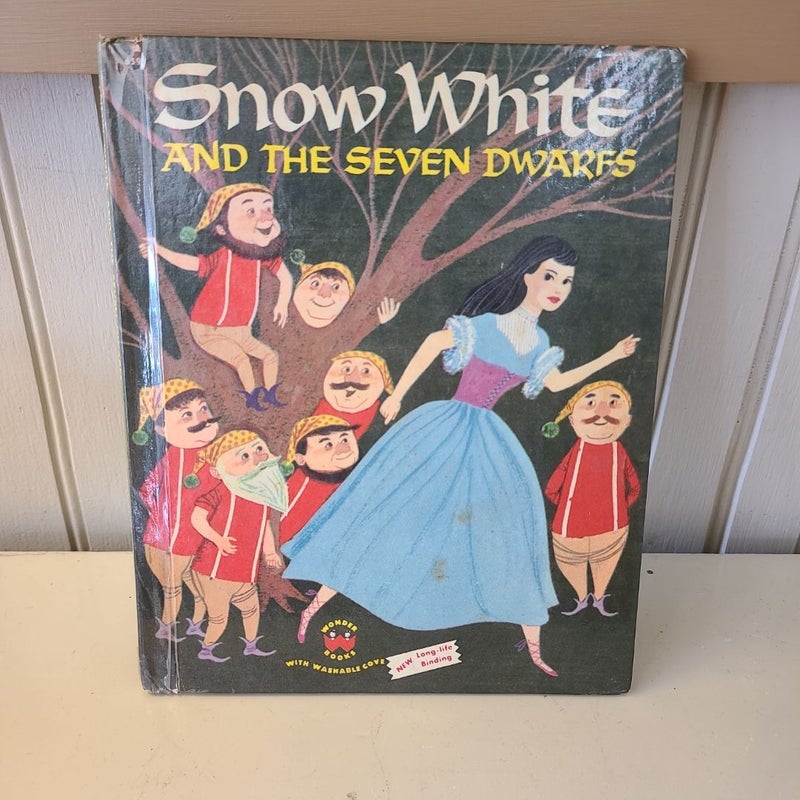 VINTAGE Snow White and the Seven Dwarfs