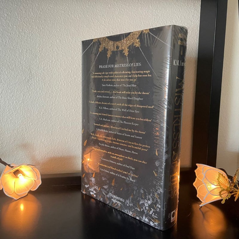 Illumicrate Mistress of Lies box