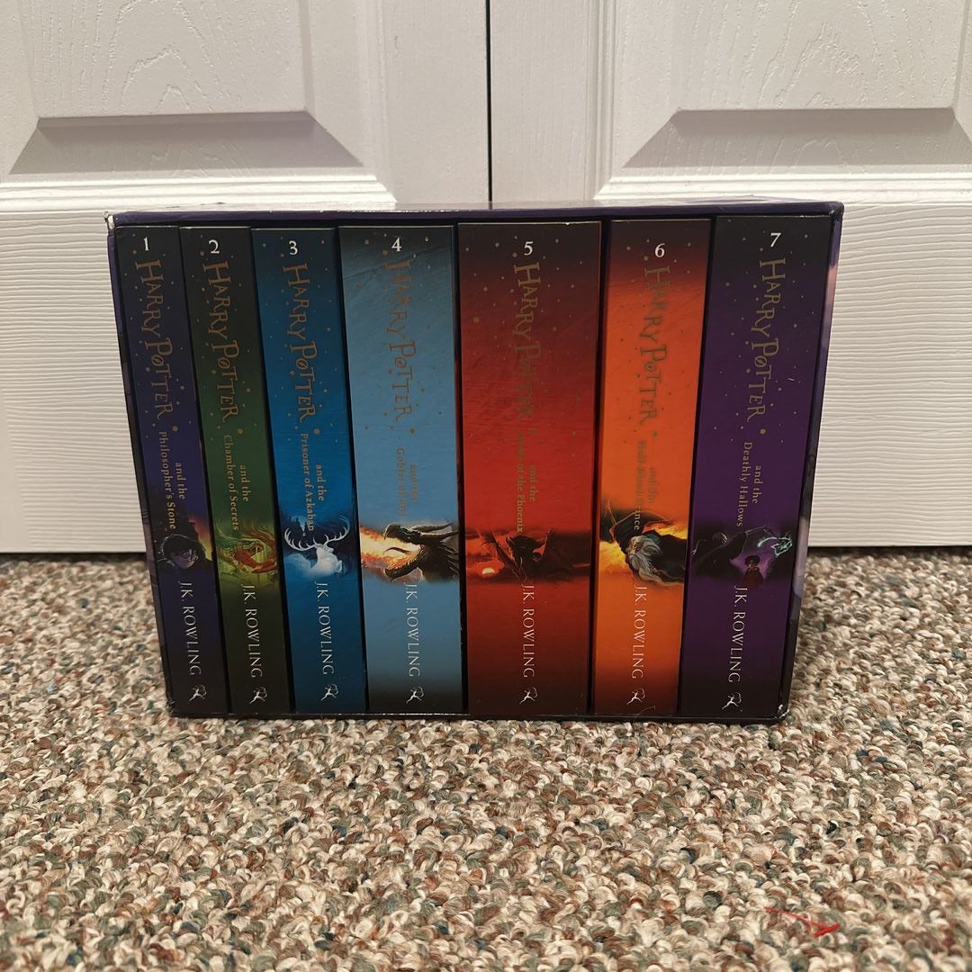 Boxed Set Harry Potter Paperback (Books 1-4) Scholastic copyright