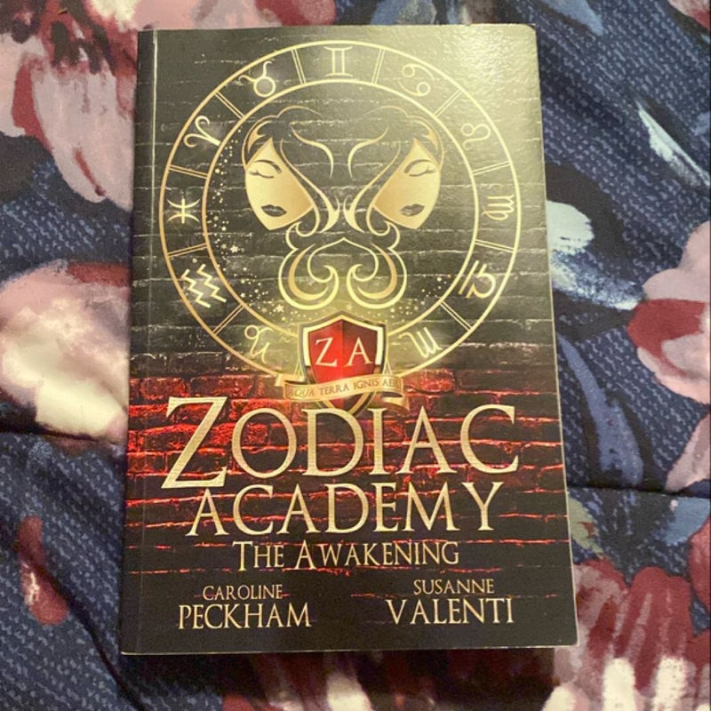 Zodiac Academy bundle! 9 books. 