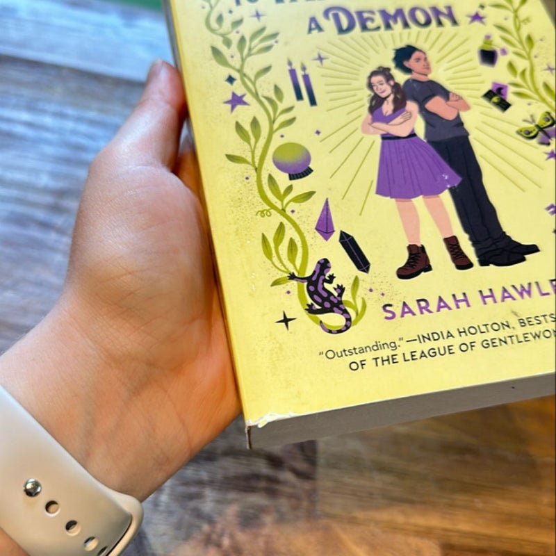 A Witch's Guide to Fake Dating a Demon