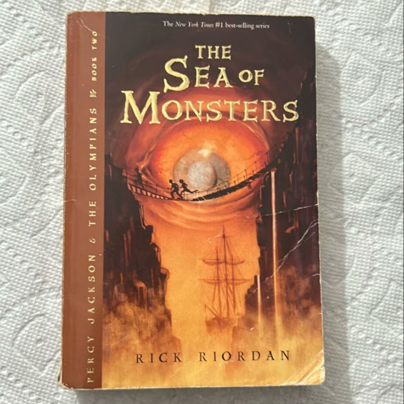 Percy Jackson and the Olympians, Book Two the Sea of Monsters (Percy Jackson and the Olympians, Book Two)