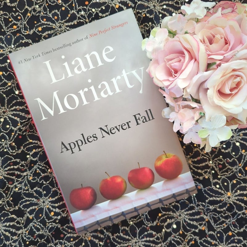 Apples Never Fall