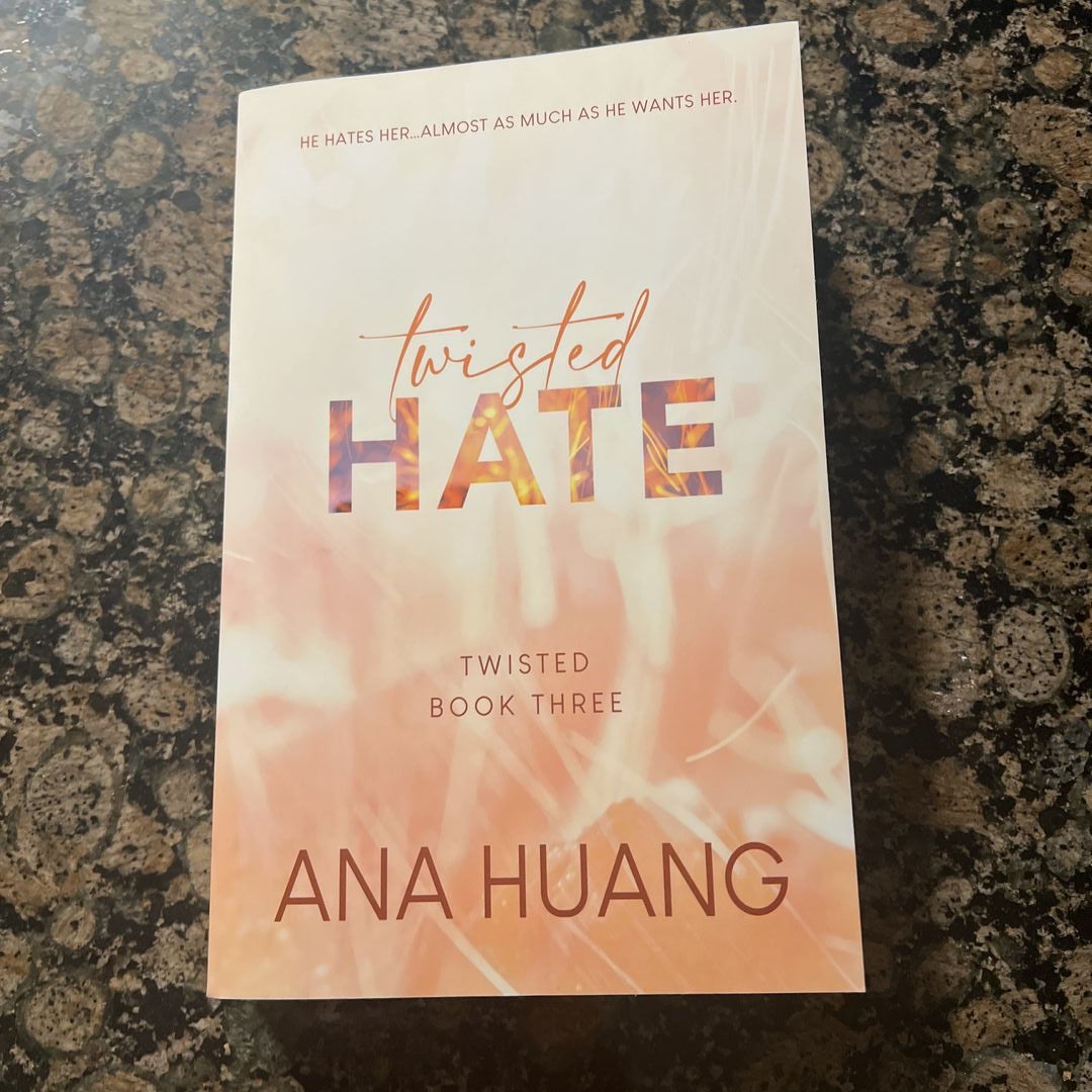 Best Seller Ana Huang 7 Books collection set: Twisted Love, Games, Hate,  Lies & King of Wrath, King of Pride, King of Greed: Ana Huang: :  Books