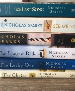 Bundle of 6 Nicholas sparks books!