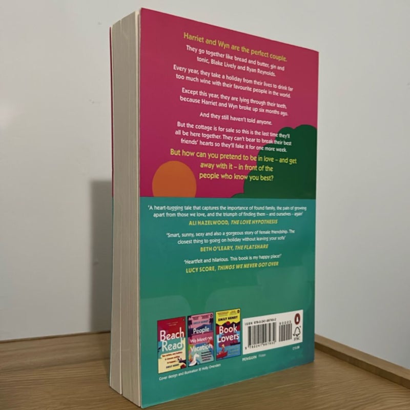 Happy Place (Large Print)