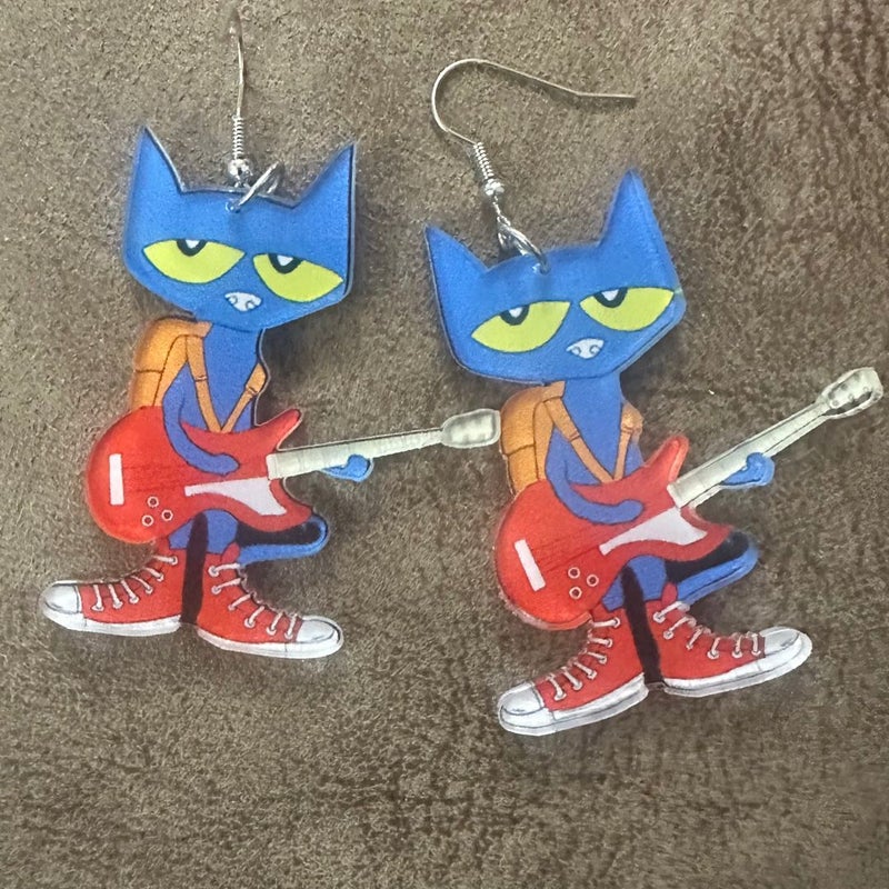 Brand NEW! Pete the Cat earrings