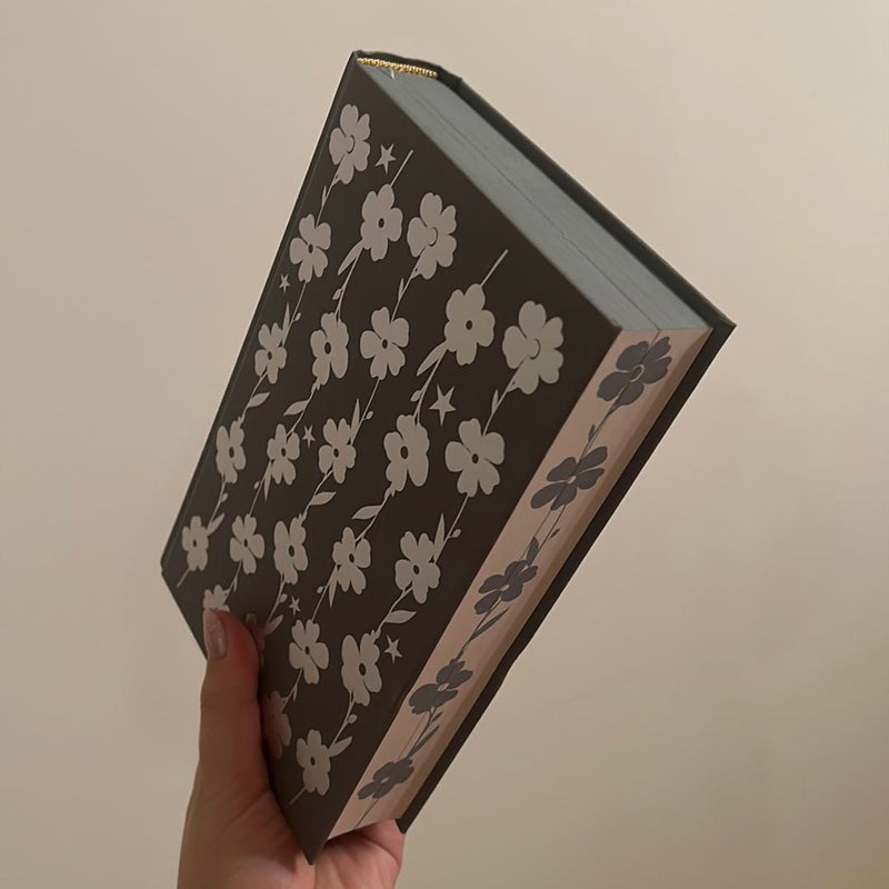 The Invisible Life of Addie LaRue *Collectors Edition* with Sprayed Edges