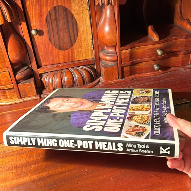 Signed * Simply Ming One Pot Meals