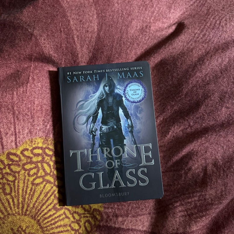 Throne of Glass (Miniature Character Collection) First Edition