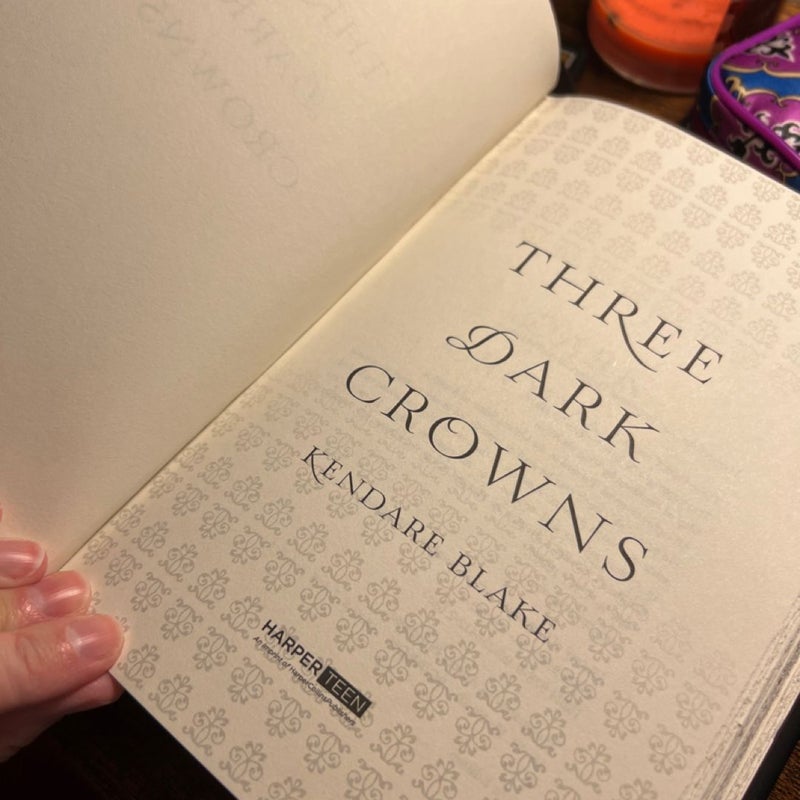 Three Dark Crowns - Owlcrate Edition