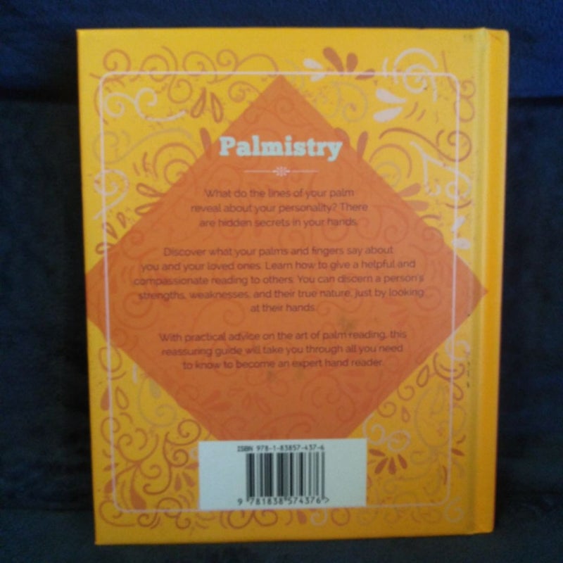 The Essential Book of Palmistry