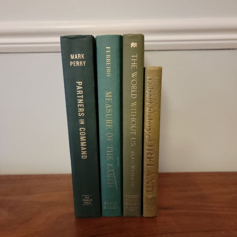 Green hardbacks book decor bundle 