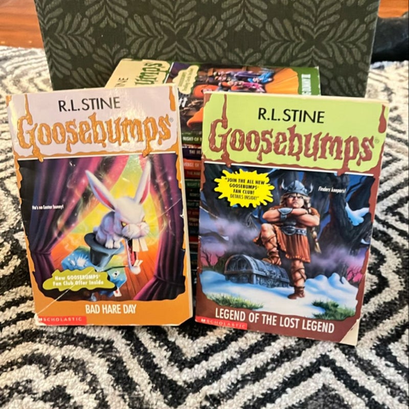 Goosebumps 16 Book Lot