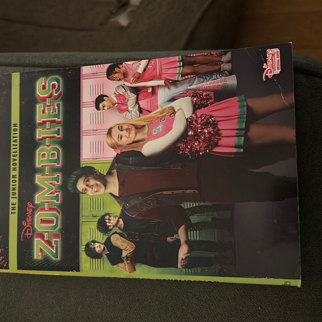 Disney Zombies Junior Novelization (Disney Zombies)