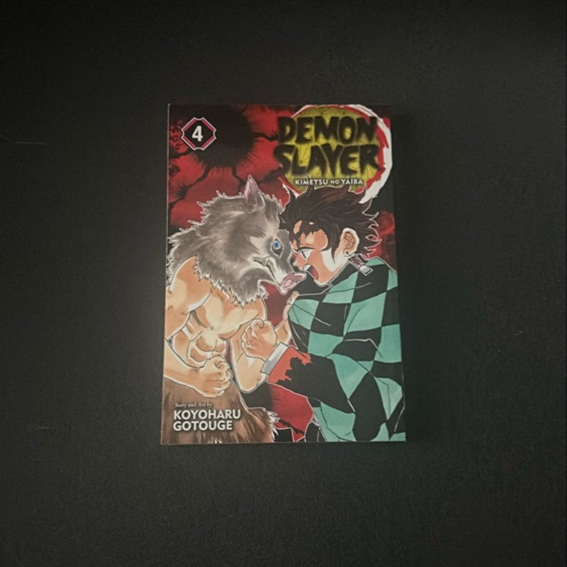 Demon Slayer: Kimetsu No Yaiba, Vol. 4