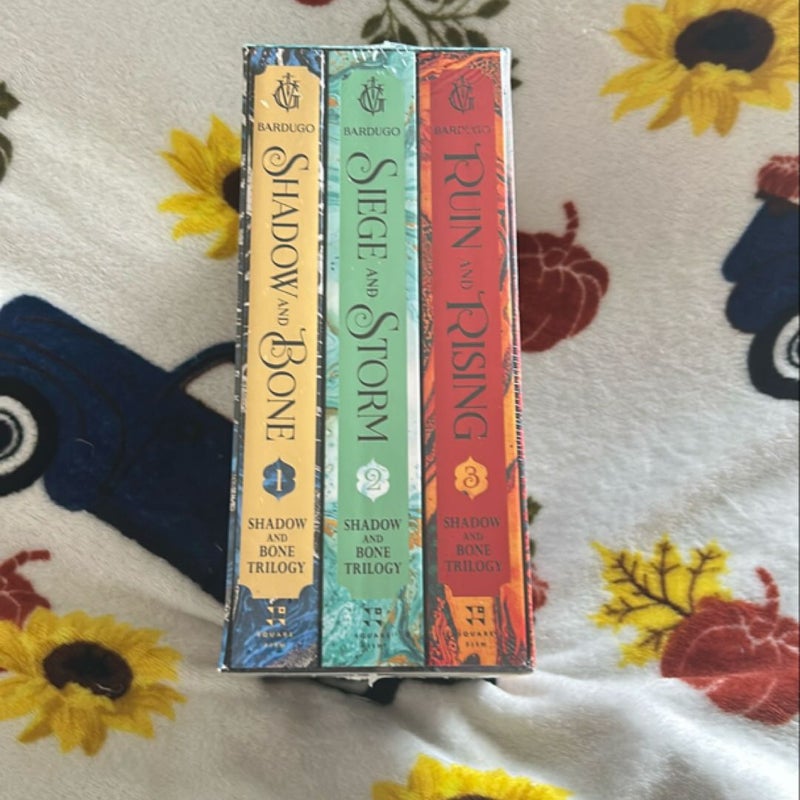 The Shadow and Bone Trilogy Boxed Set