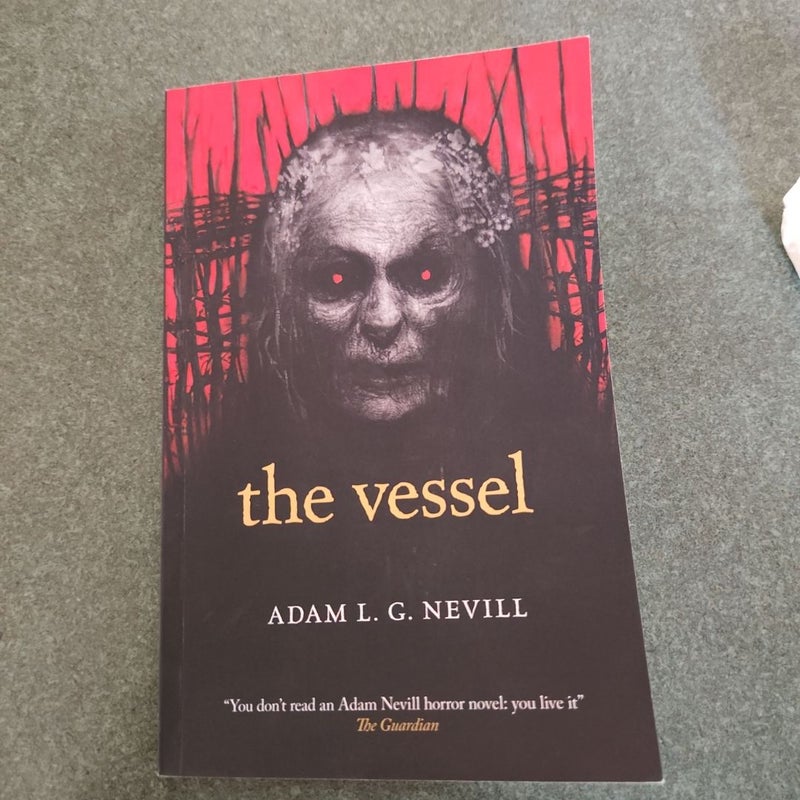 The Vessel by Adam Nevill, Paperback Pangobooks