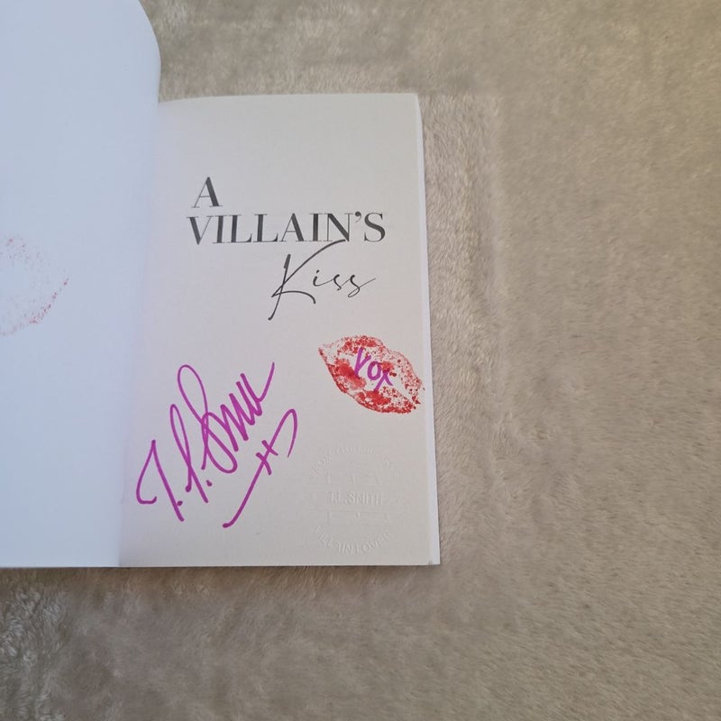 A Villain's Kiss