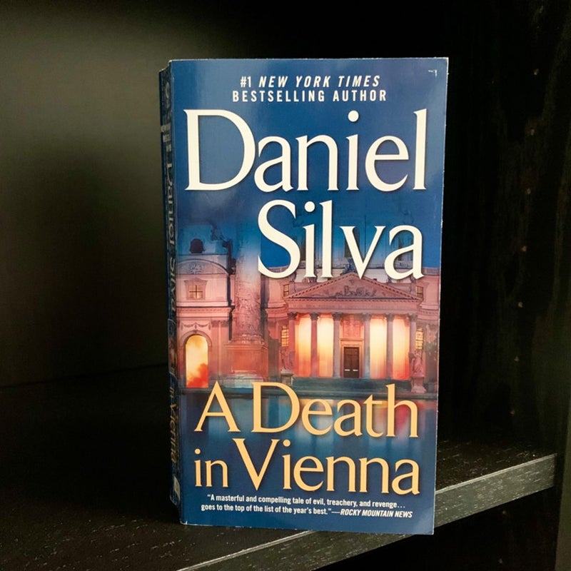 A Death in Vienna (Gabriel Allon #4)