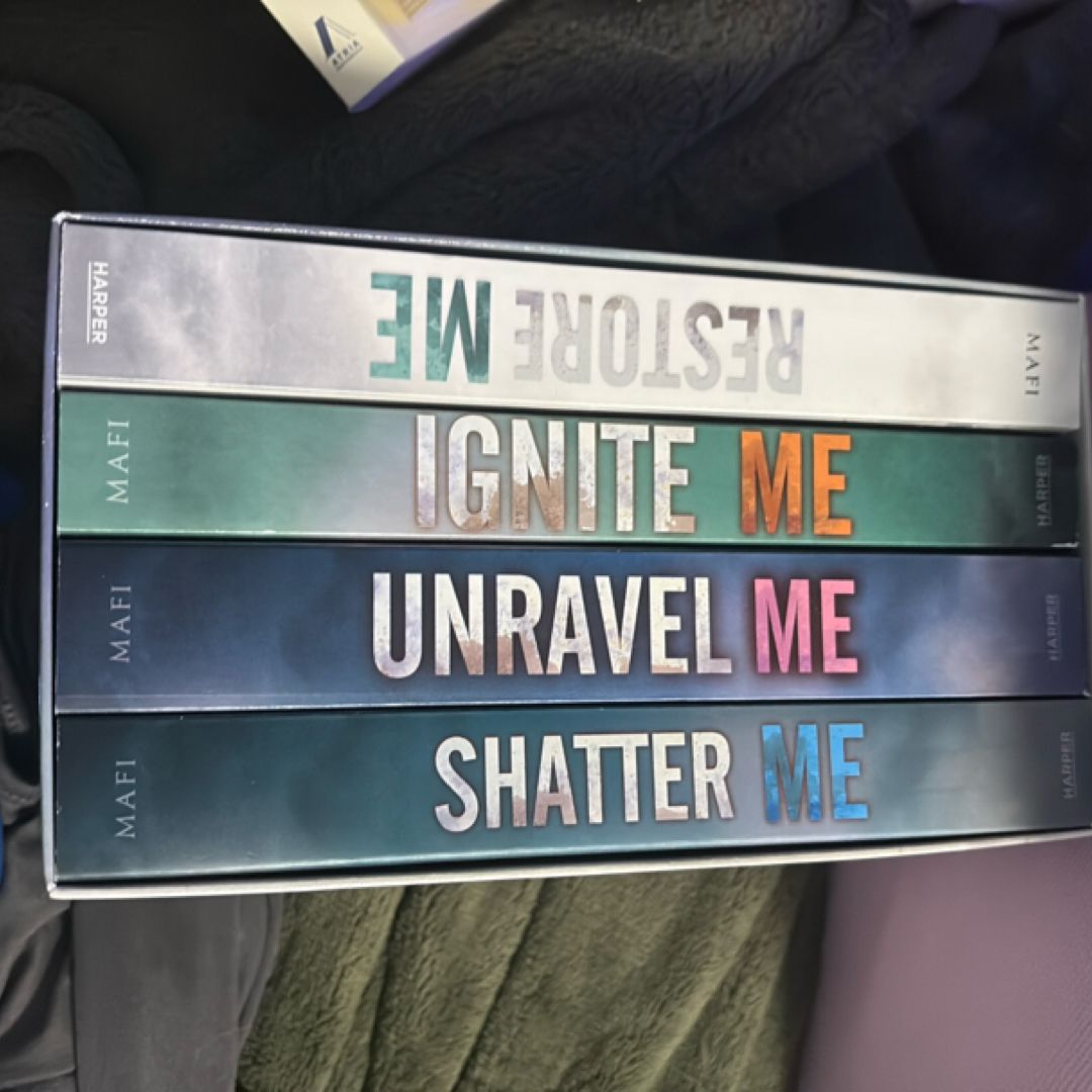 Shatter Me Series 4-Book Box Set