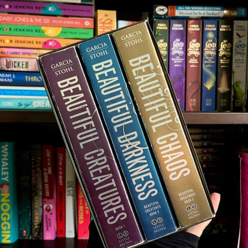 The Beautiful Creatures Paperback Set: Beautiful Creatures, Beautiful Darkness, Beautiful Chaos