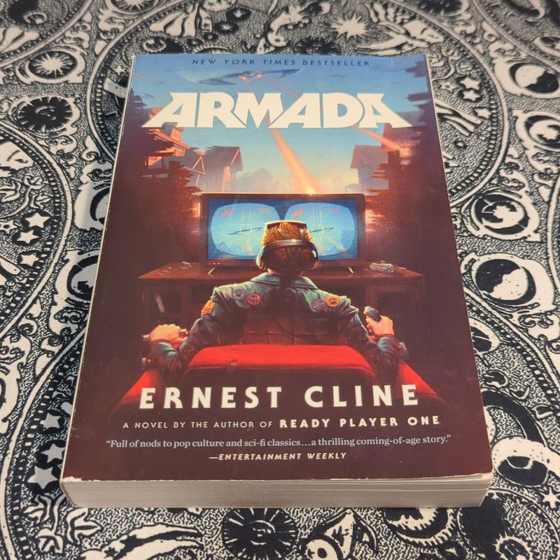 Armada by Ernest Cline Paperback Pangobooks