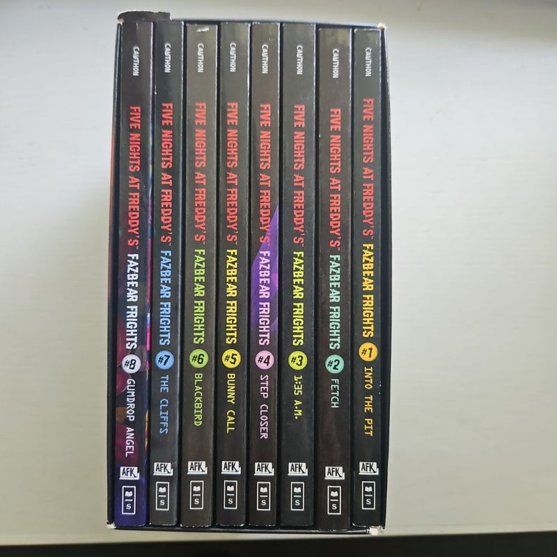 Five Nights at Freddy's-8 book set