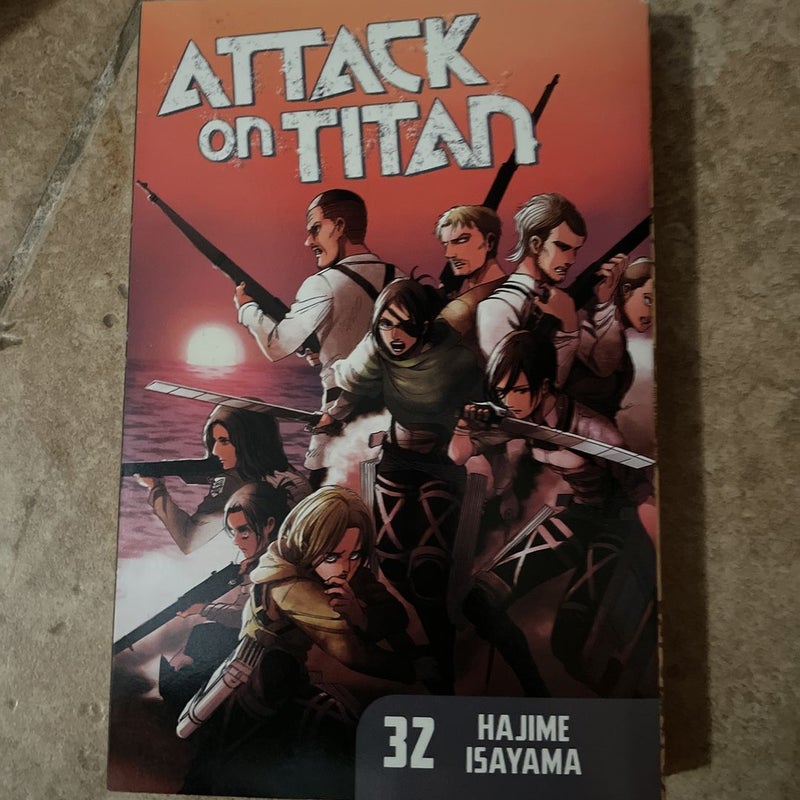 Attack on Titan 33 by Hajime Isayama: 9781646510269 |  : Books