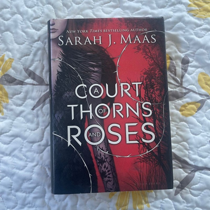 A Court of Thornes and Roses // ORIGINAL OUT OF PRINT