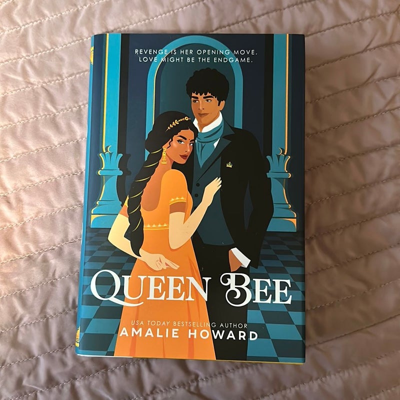 Queen Bee by Amalie Howard, Hardcover