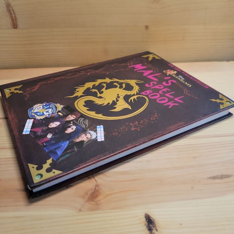 Descendants: Mal's Spell Book