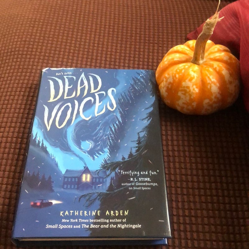 Dead Voices by Katherine Arden: 9780525515074 | :  Books