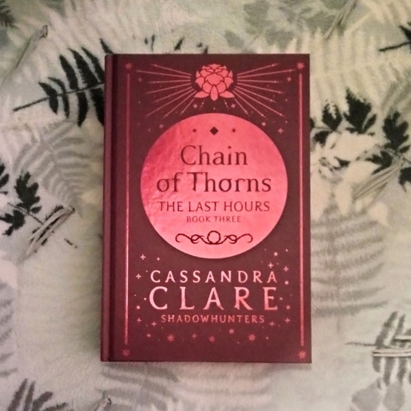 Chain of Thorns Illumicrate Edition 
