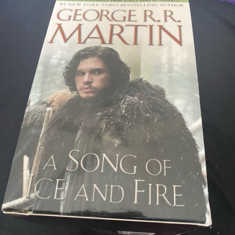 George R. R. Martin's a Game of Thrones 5-Book Boxed Set (Song of Ice and Fire Series)