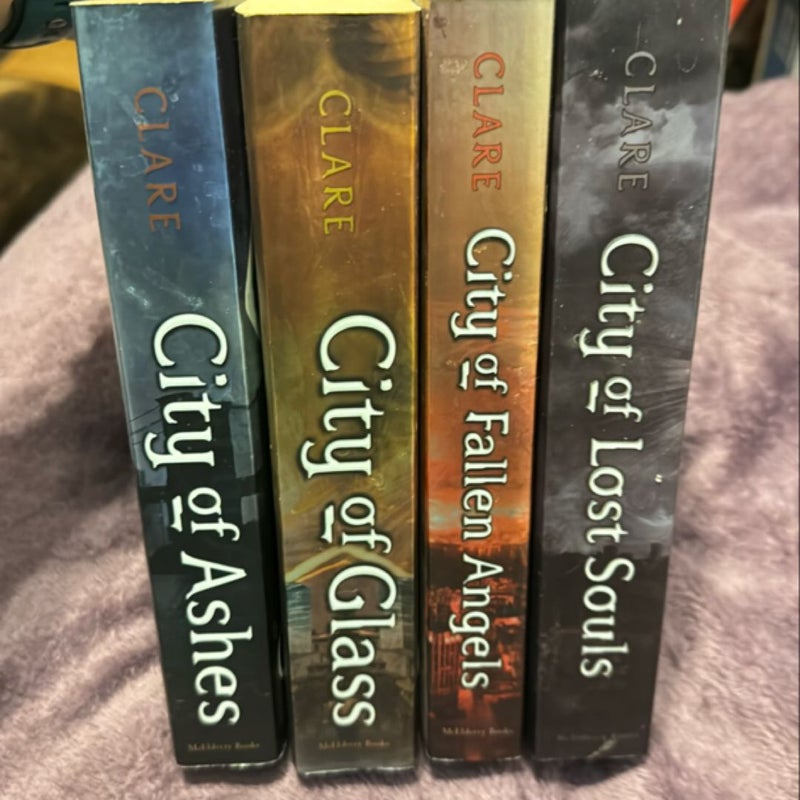 Mortal Instruments Bundle (2-5) 