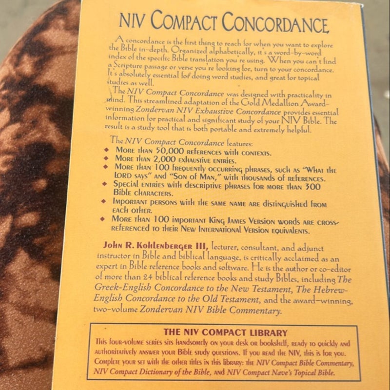 NIV Compact Concordance