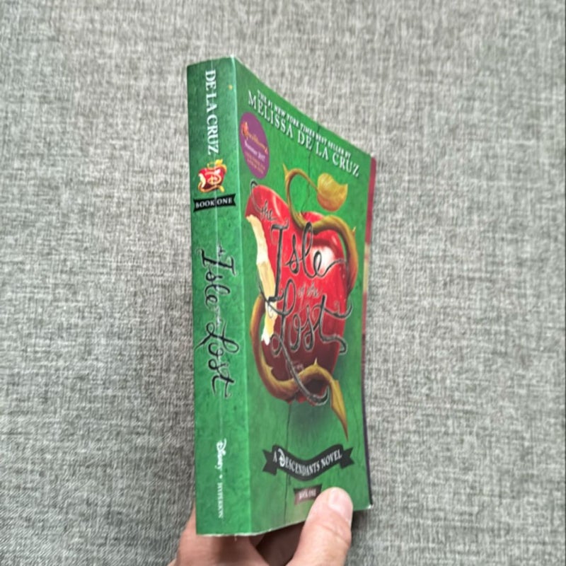 The Isle of the Lost (a Descendants Novel, Book 1)