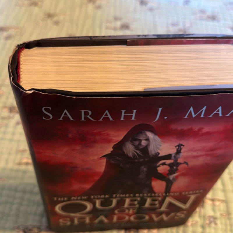 Queen of Shadows OOP cover 