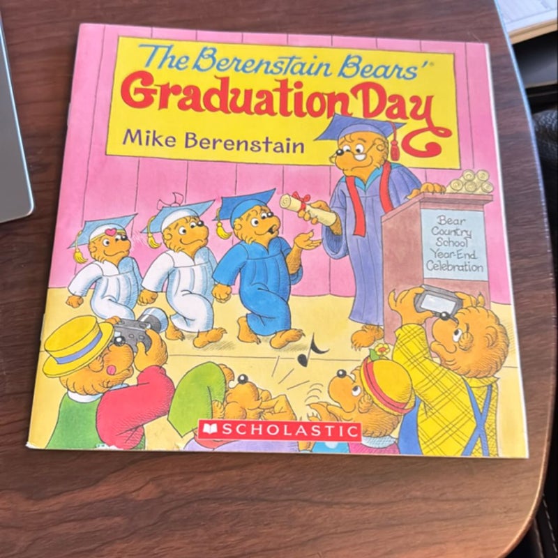 The Berenstain Bears’ Graduation Day