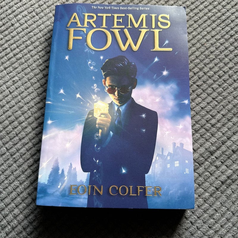 Artemis Fowl (new cover) (Artemis Fowl, 1)