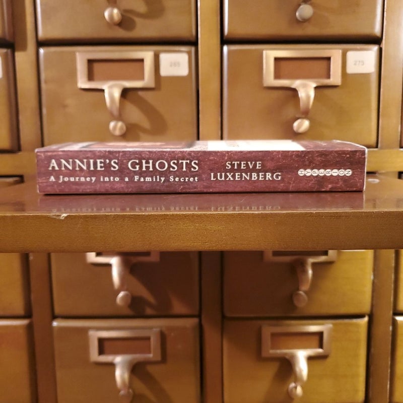 Annie's Ghosts