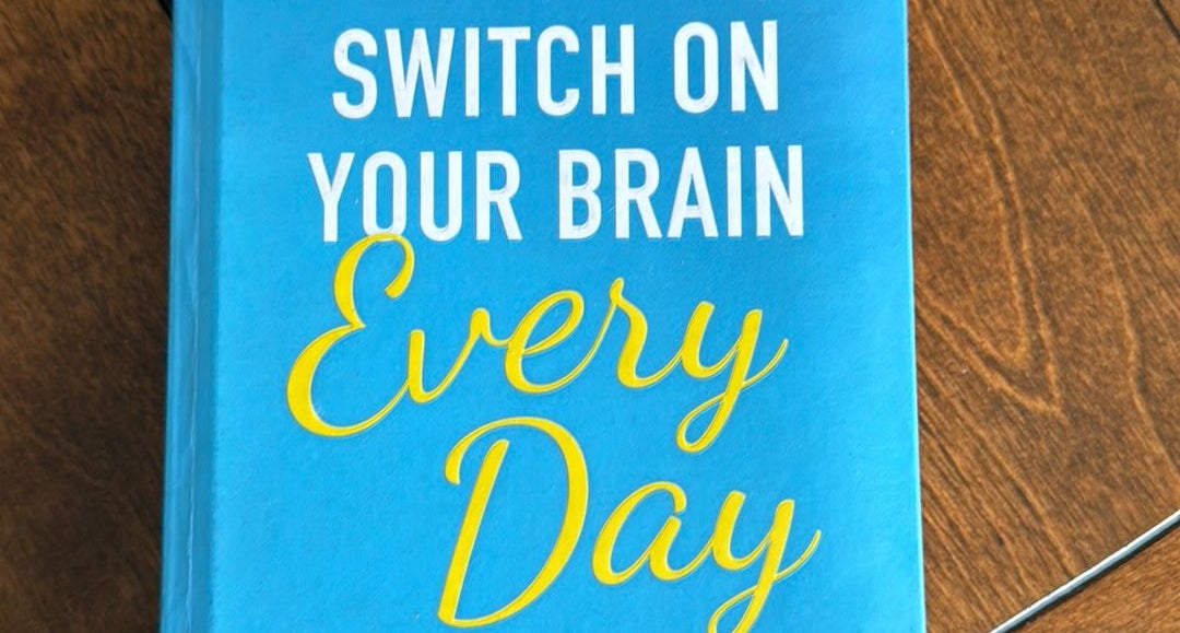 Switch On Your Brain Every Day: 365 Readings for Peak Happiness, Thinking,  and Health: Dr. Caroline Leaf: 9780801093609: : Books