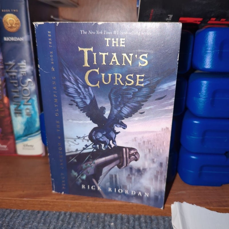 Percy Jackson and the Olympians, Book Three the Titan's Curse (Percy Jackson and the Olympians, Book Three)