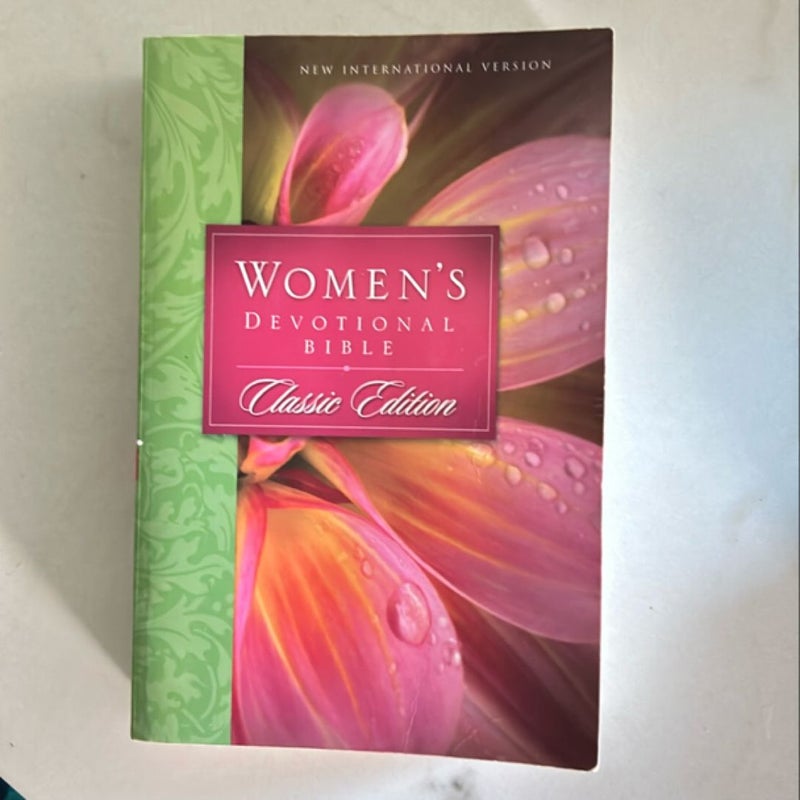 NIV Womens Devotional Bible