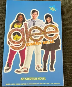 Glee: Summer Break *like new with postcards