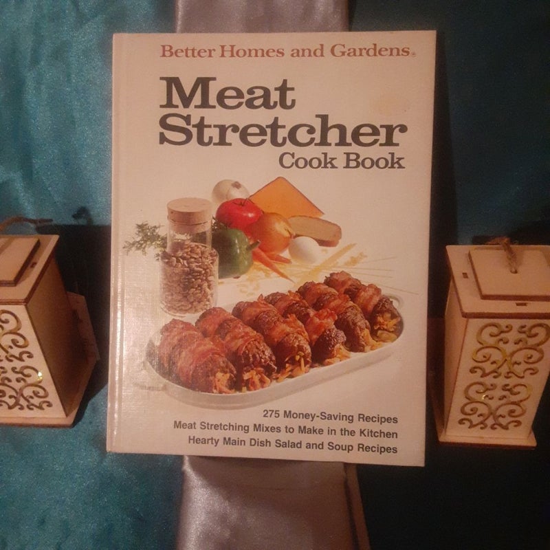 Better Homes and Gardens 1974 Meat Stretcher Cookbook 112 pages
good shape :)