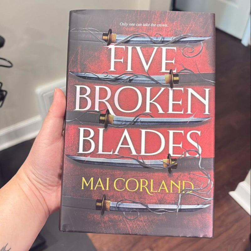 Five Broken Blades (Deluxe Limited Edition)